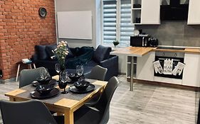 Apartament 87